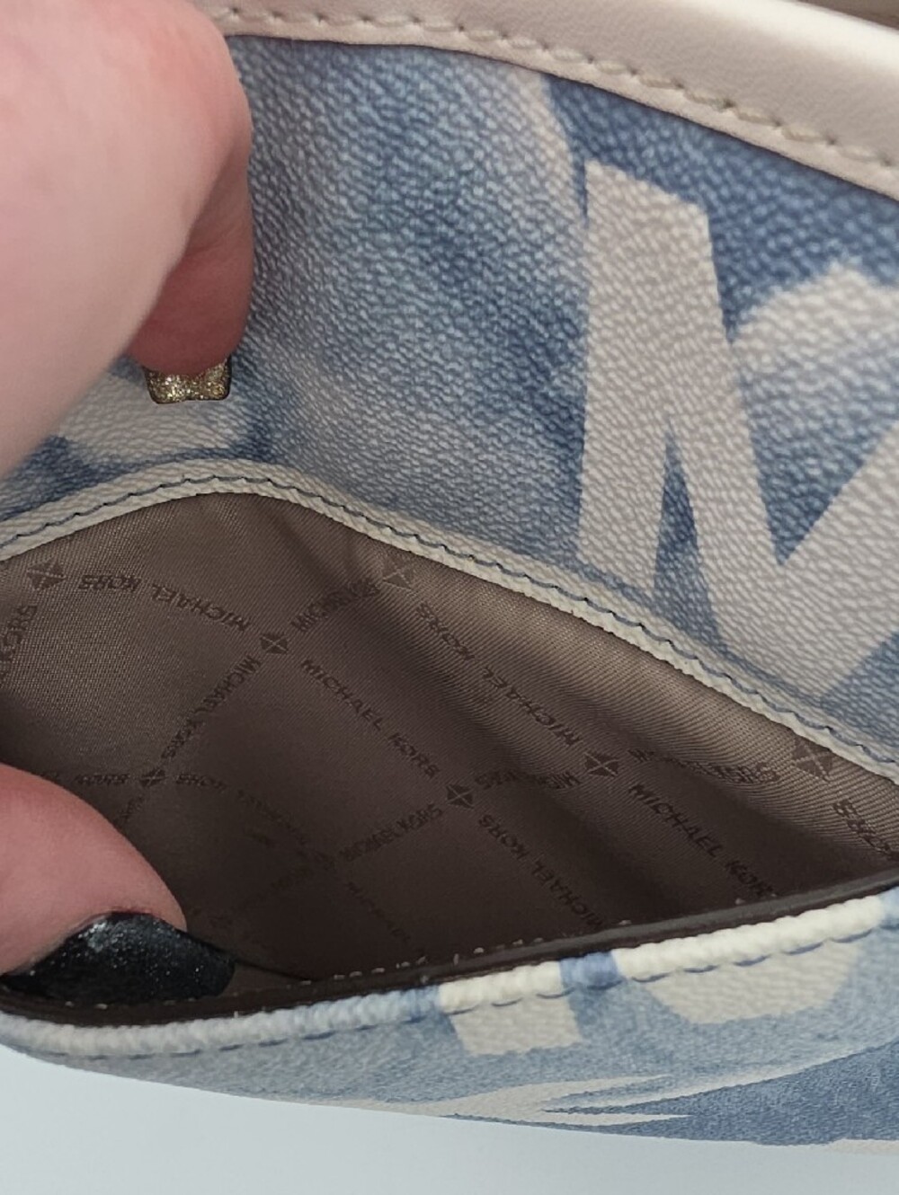 Michael Kors Blue & White Tie-Dye Wash MK Monogram Canvas Large Tote (NWOT)🩵🤍 - Picture 12 of 14
